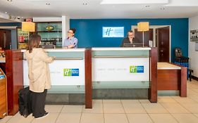 Holiday Inn Express York By Ihg Exterior photo